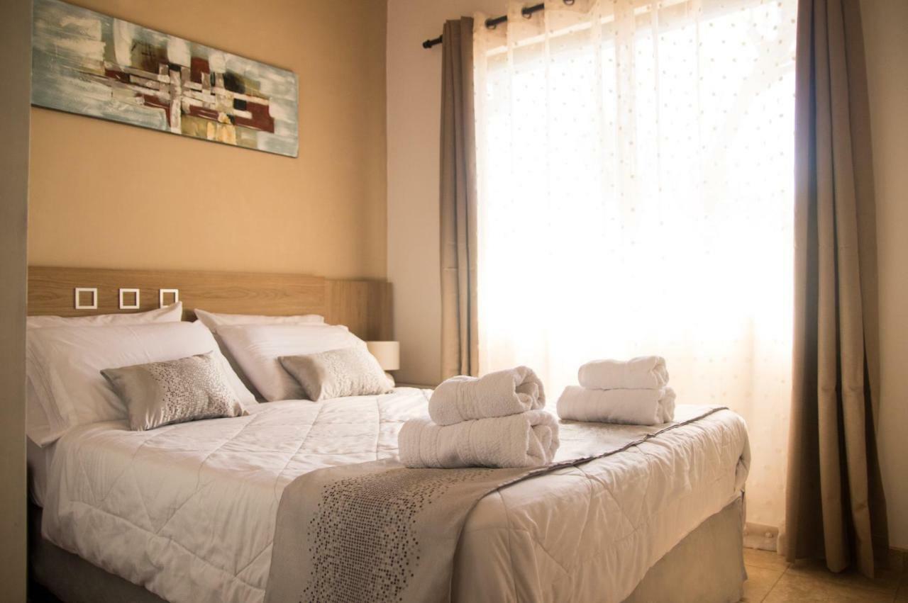 La Riviera Lejlighedshotel Fernando de la Mora Eksteriør billede